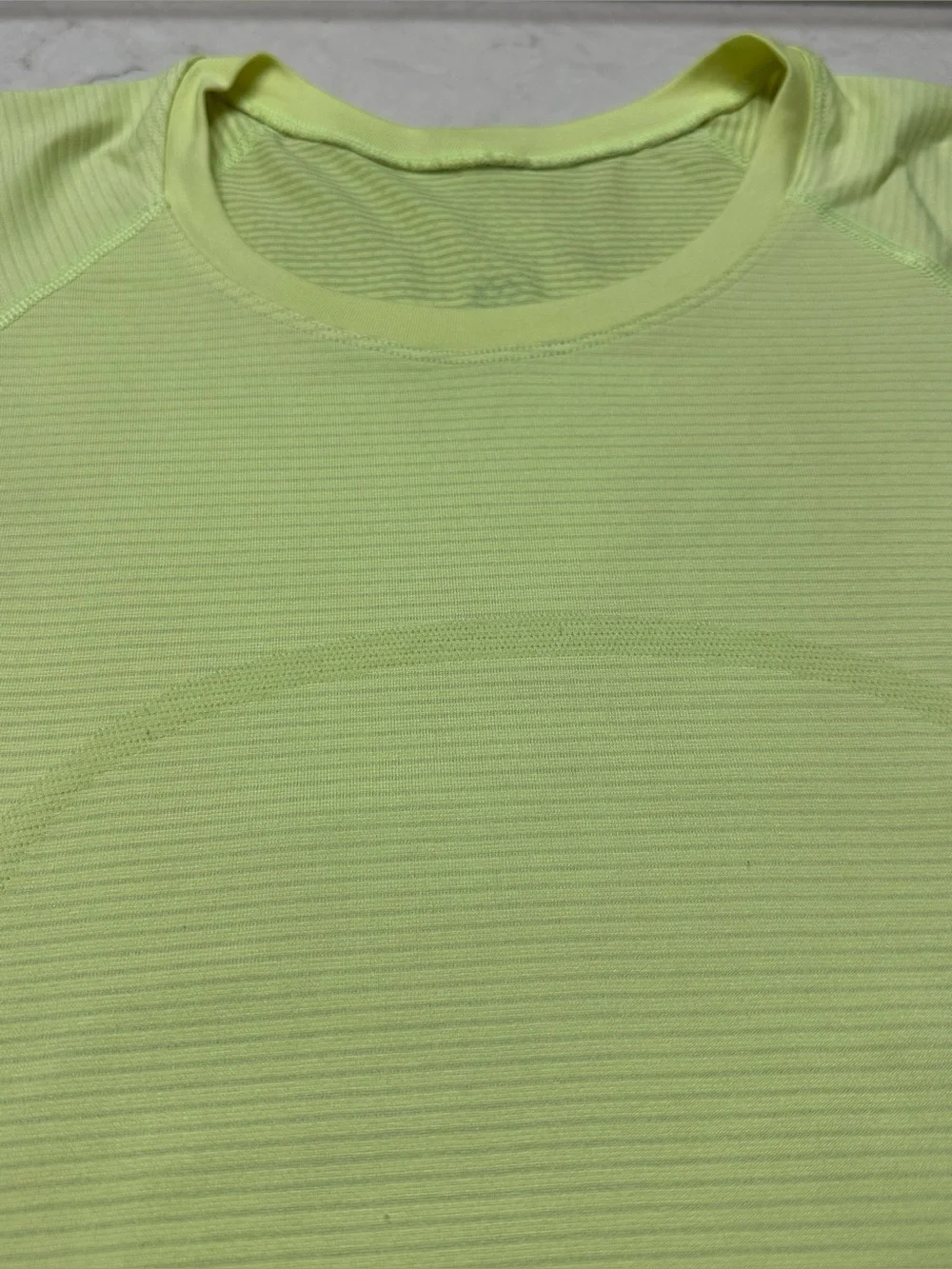lululemon athletica Neon Lime/Lemon Short Sleeve Performance Tee, Large
